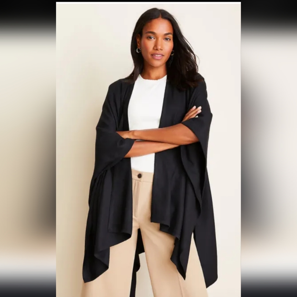 Ann Taylor Factory Open Front Poncho Wrap One Size Black  Sweater Cardigan